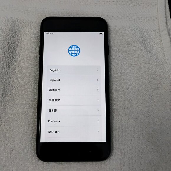 Used iPhone SE 64 GB 2nd Generation - Unlocked, in excellent condition! - Picture 1 of 6